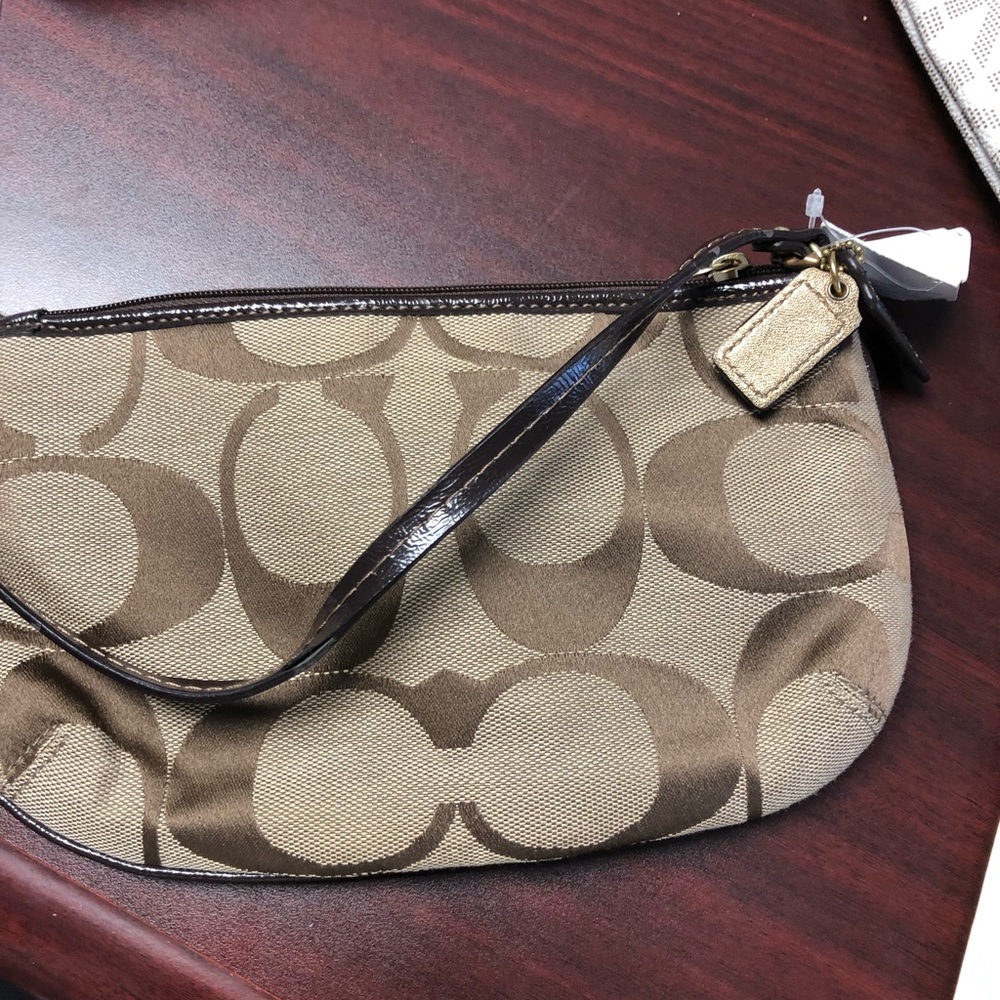 Coach Wristlet - Picture 2 of 5